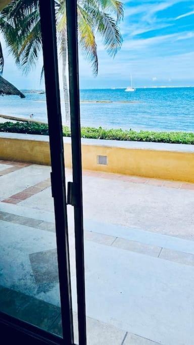 Punta Me Apartment Beach Front In The Hotel & Waterpark Cancun Ngoại thất bức ảnh